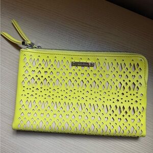 Stella & Dot Yellow Cut-Out Wristlet